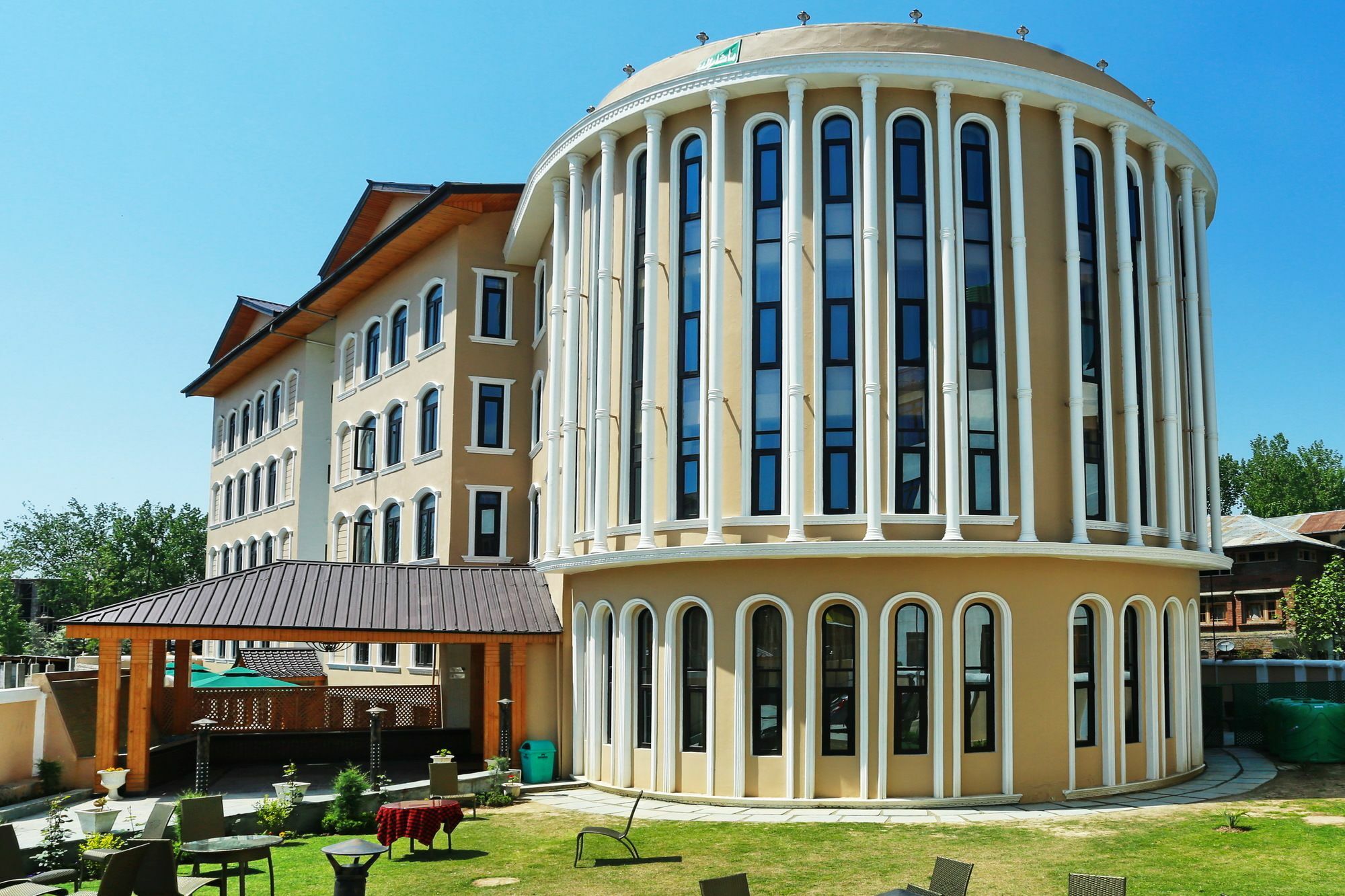 Asian Park 4*