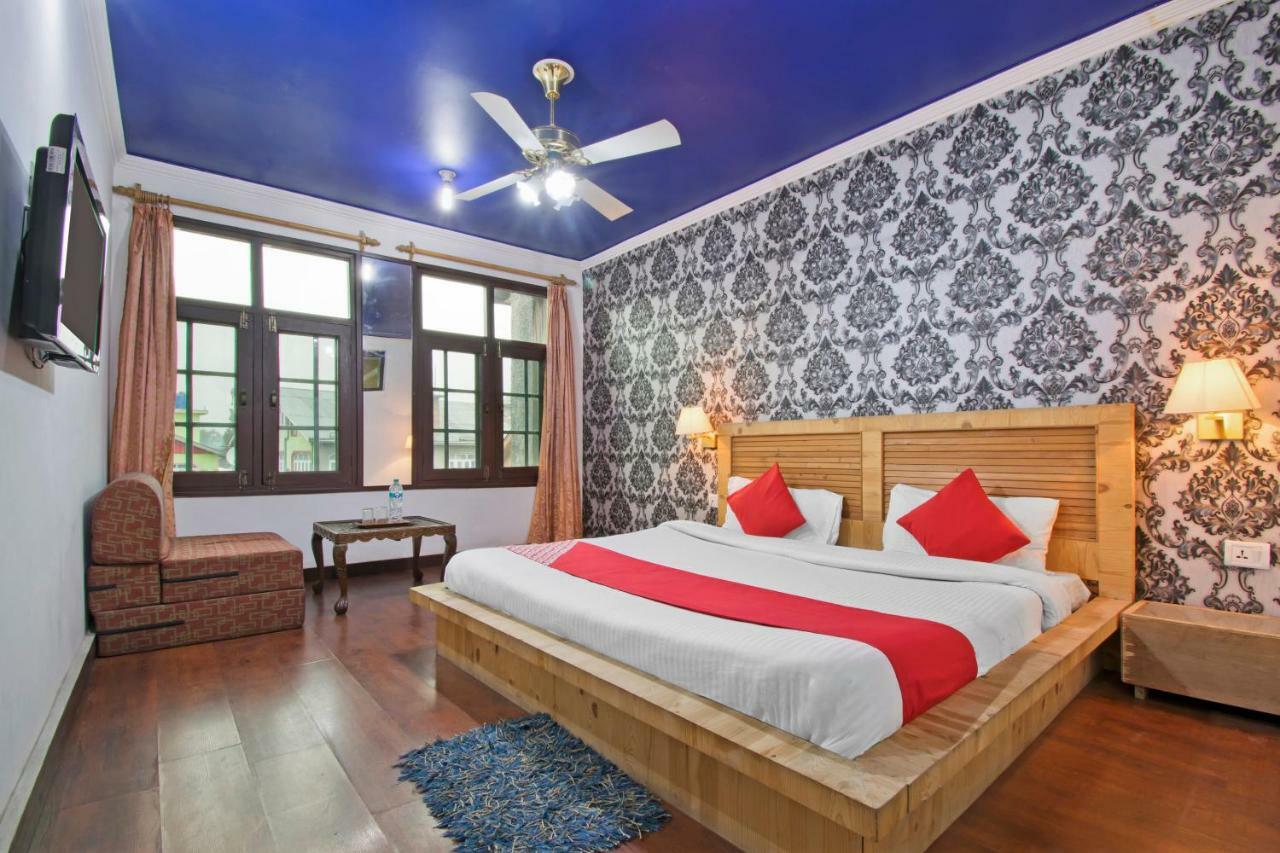 Hotel Oyo 13099 Lavilla Srinagar (Jammu and Kashmir)