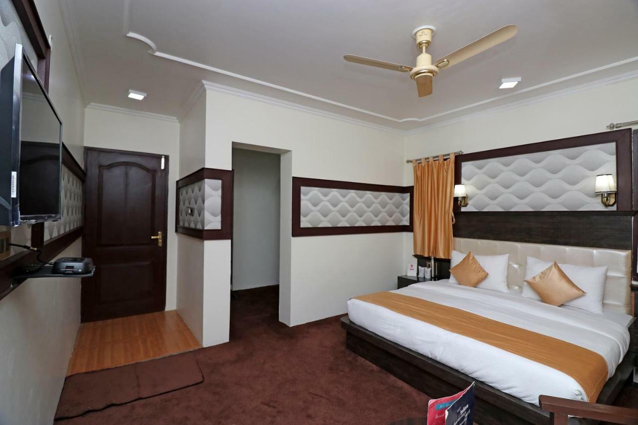 Oyo 22081 Shree Mazda Hotel 3*