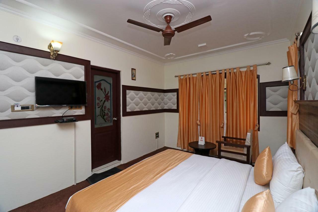 Oyo 22081 Shree Mazda Hotel 3*