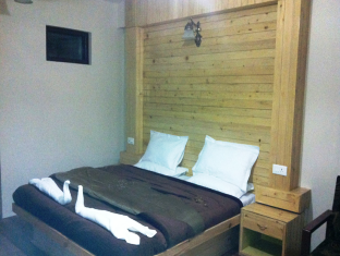 Royal Batoo Hotel Srinagar (Jammu and Kashmir)