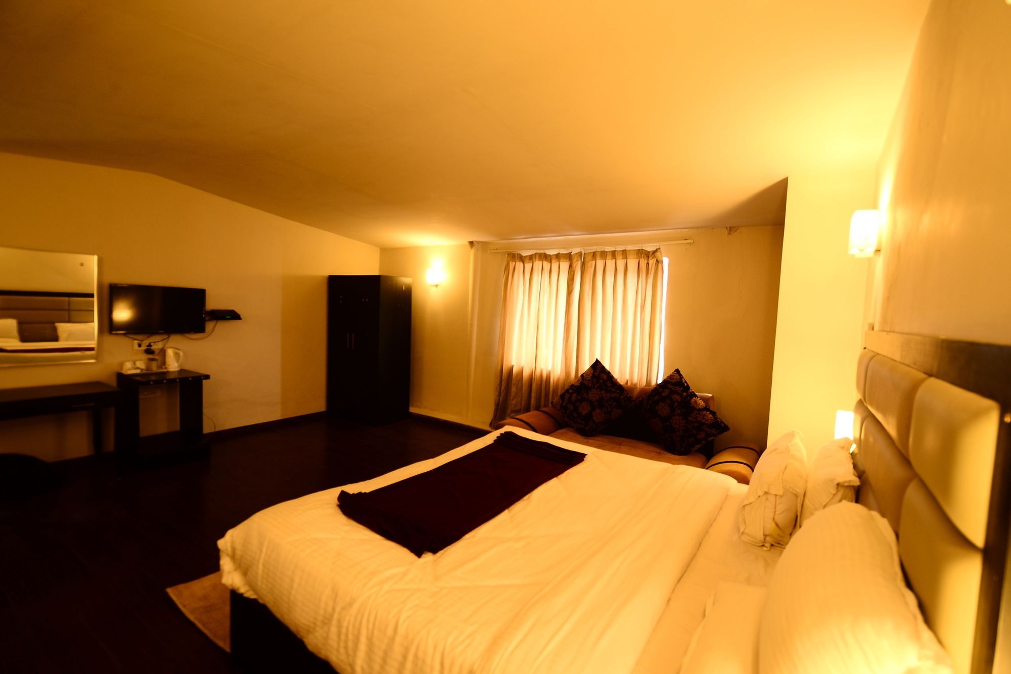 Hotel Aksa Hotel 4*