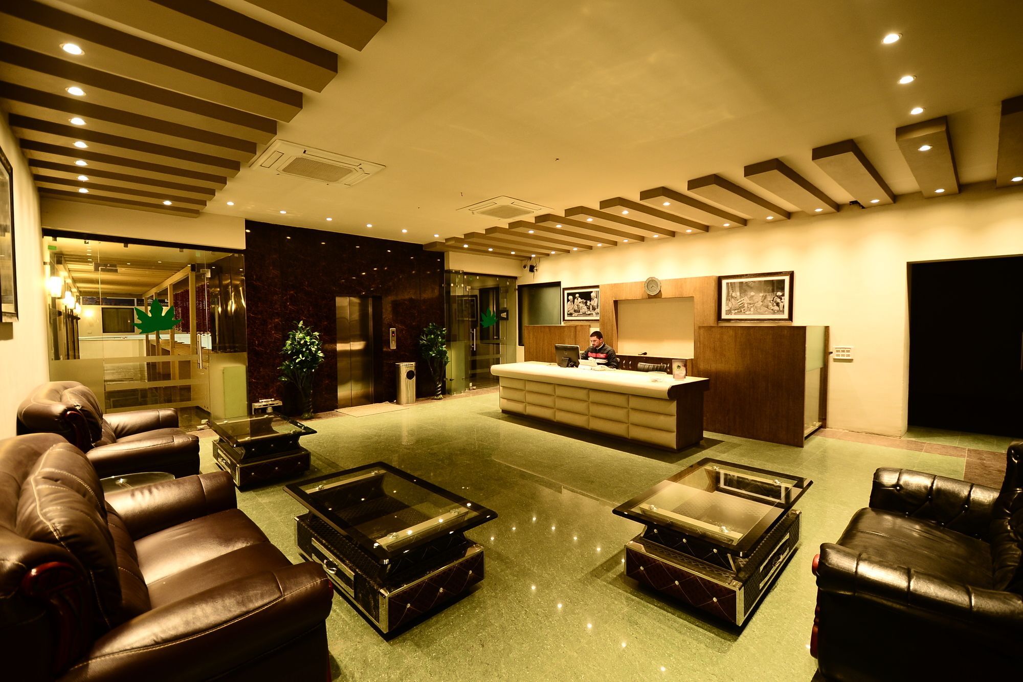 Hotel Aksa 4*