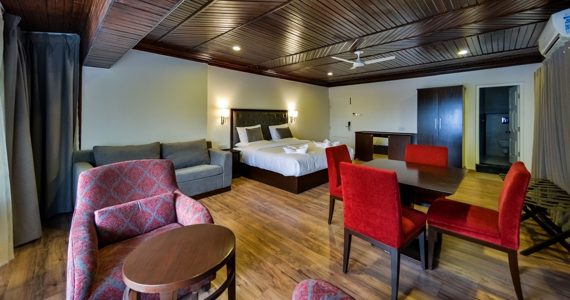 Hotel Metropolis Srinagar (Jammu and Kashmir)