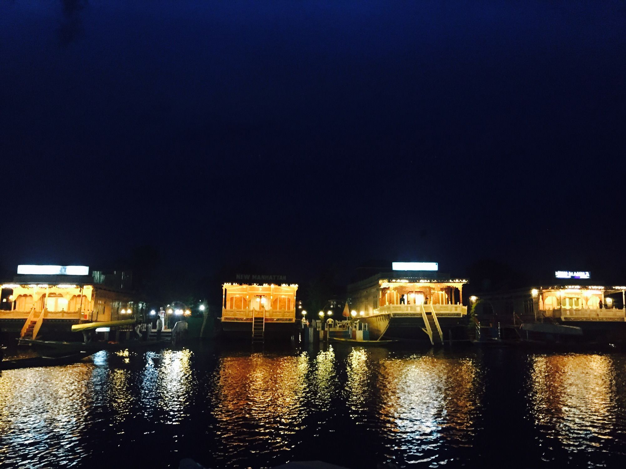 Botel S Group Of Houseboat 4*