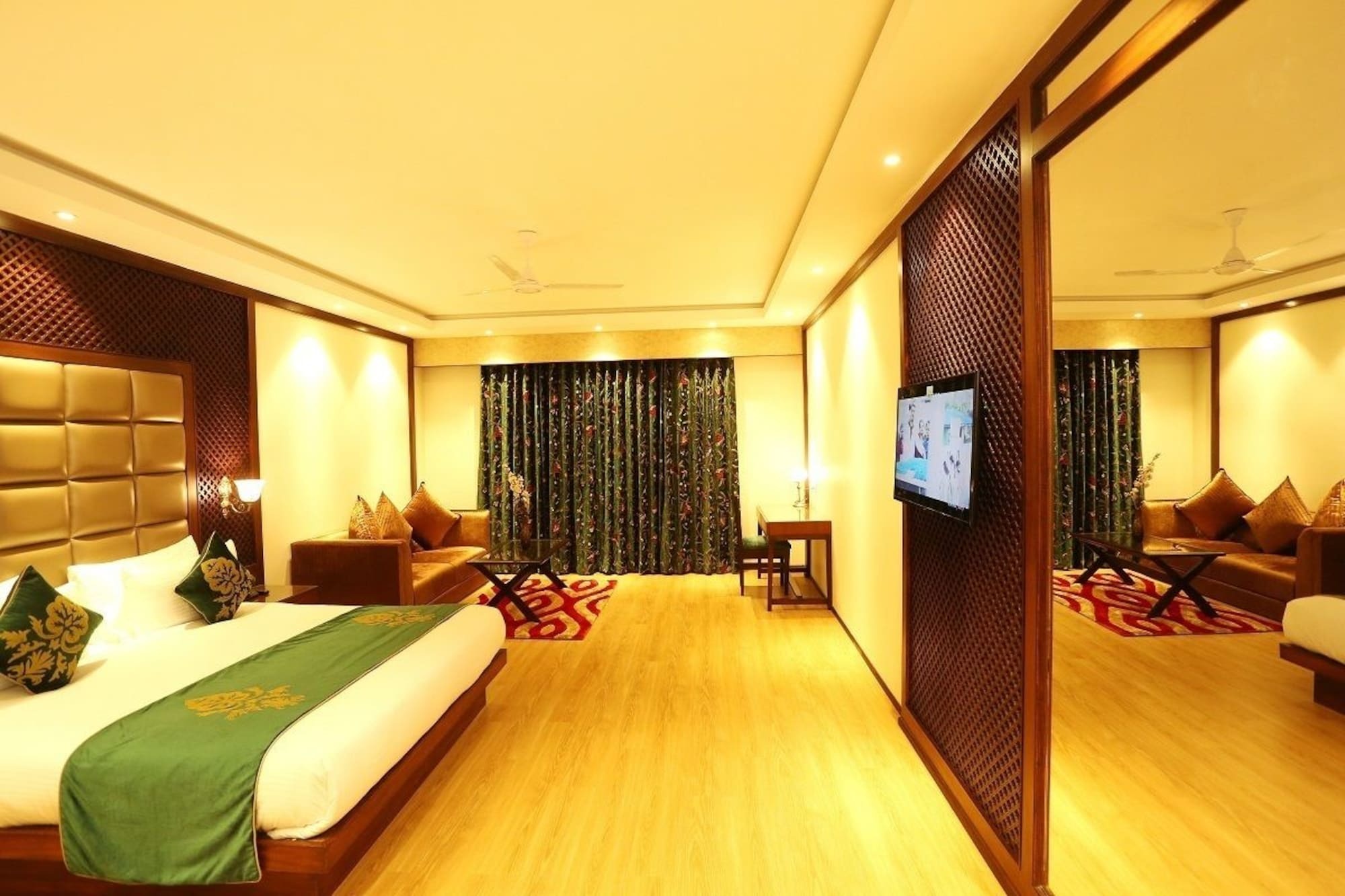 Solomon Heights 4* Srinagar (Jammu and Kashmir)