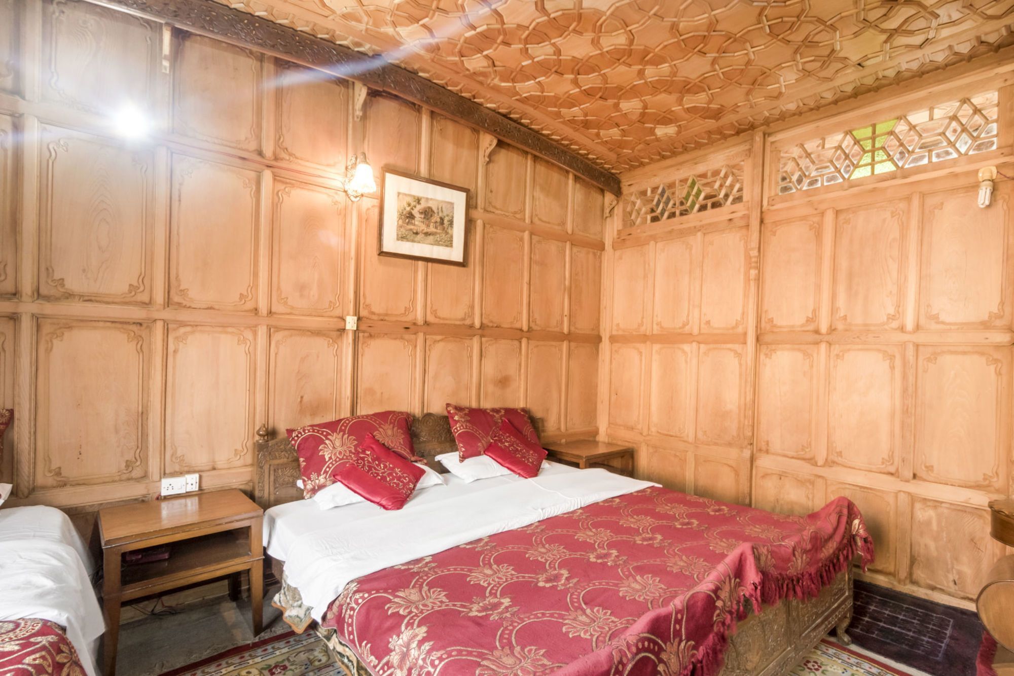 Guesthouser 3 Bhk Houseboat D520