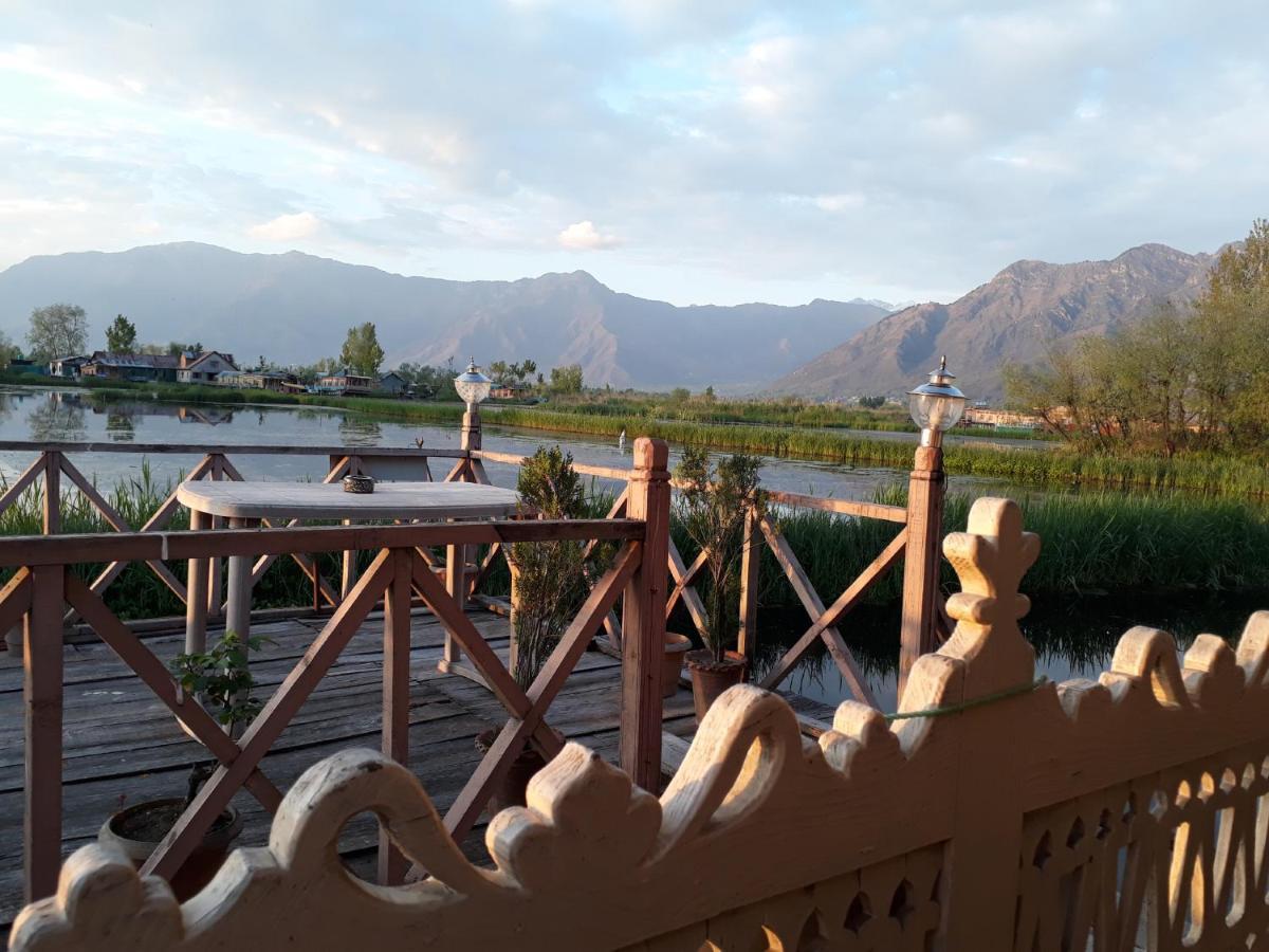 Hotel Houseboat Zaindari Palace Srinagar (Jammu and Kashmir)