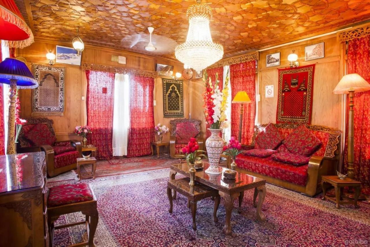 The Heritage Group Of Houseboats Botel Srinagar (Jammu and Kashmir)