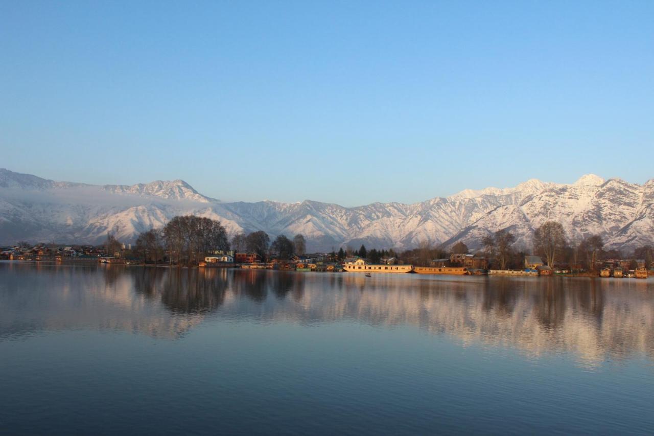 Triumph Houseboats 4* Srinagar (Jammu and Kashmir)
