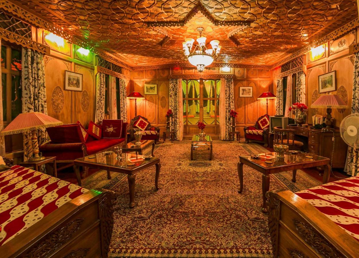 Triumph Houseboats Srinagar (Jammu and Kashmir)